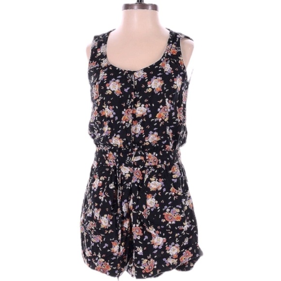 Willow & Clay Floral Romper | SIZE XS - Picture 1 of 5